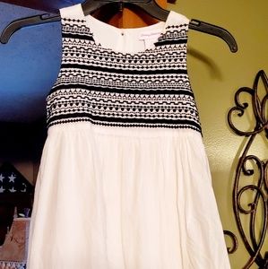 ❤Tommy Bahama cream & black dress